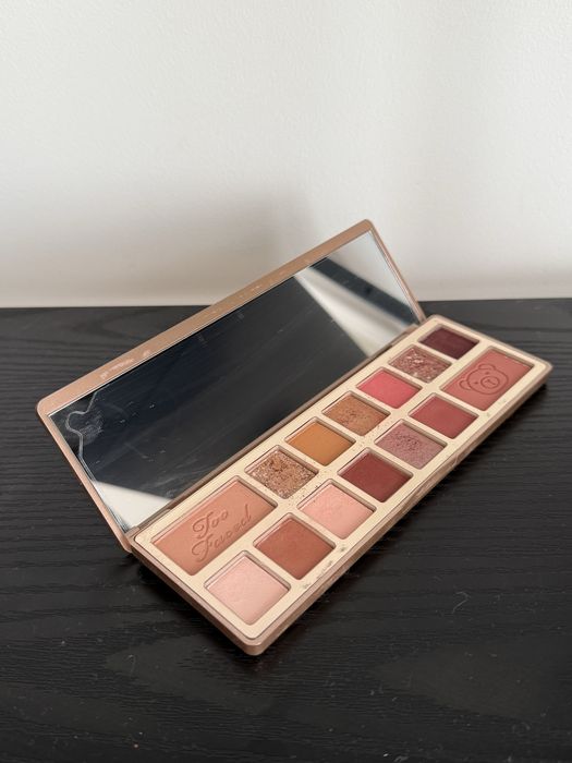 Too Faced Teddy Bare Eye Shadow Palette paletka cieni do powiek