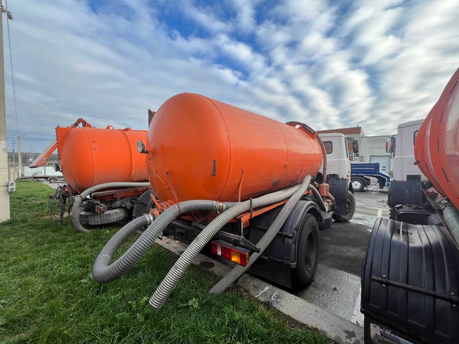 Асенізатори МАЗ-533702 2012р