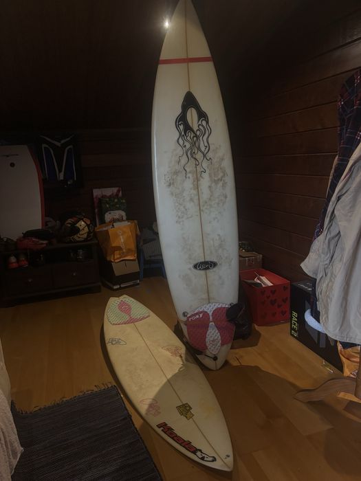 Vendo duas pranchas de surf 5.2 / 6.2