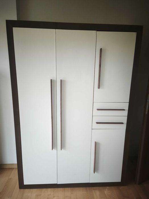 Sprzedam komplet mebli