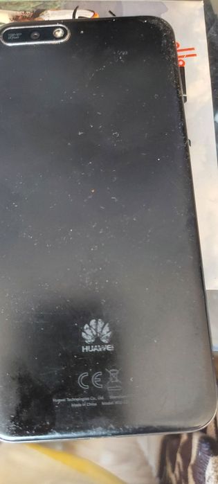 HUAWEI Y6  tel komórkowy