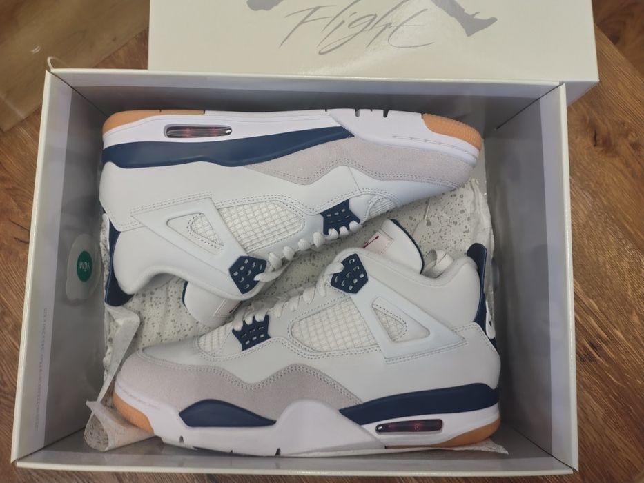Air Jordan 4 SB Midnight Navy