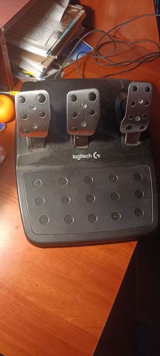 Руль в полном комплекте Logitech g 29