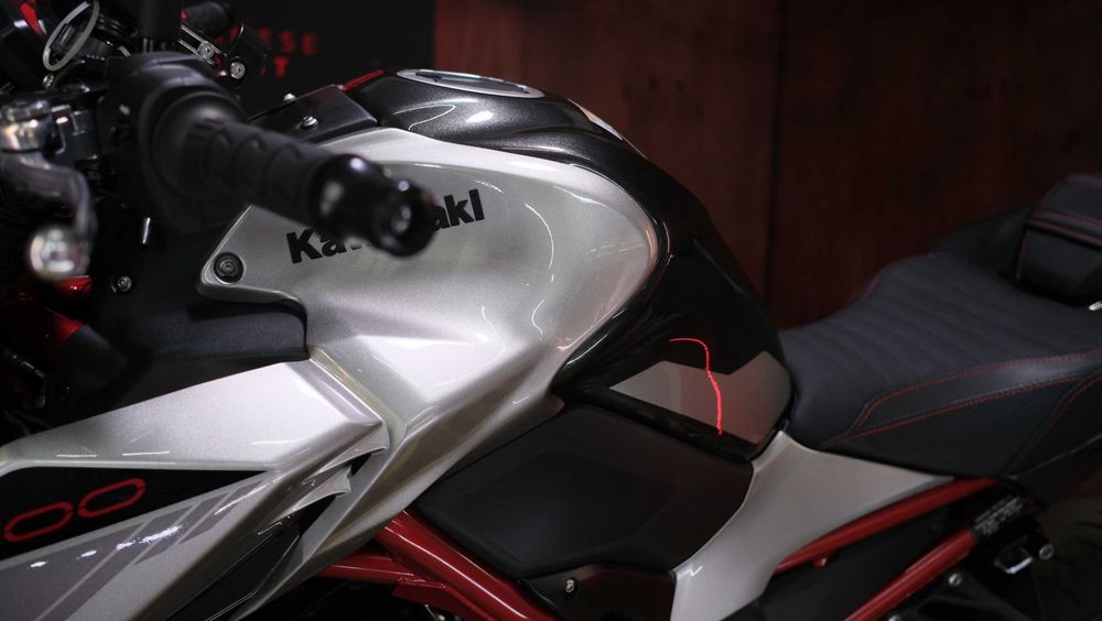 Kawasaki Z900 із Японії