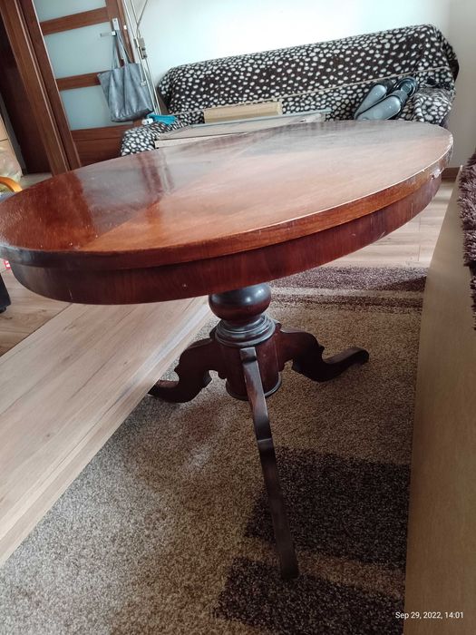 Stół owalny, antyk