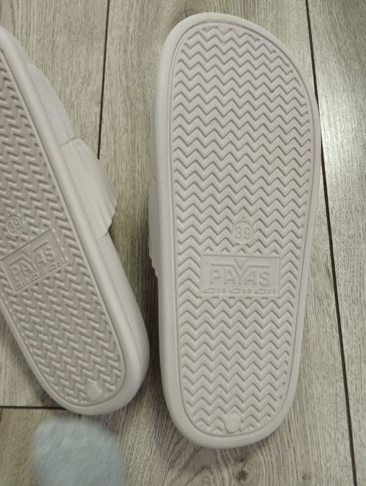 Тапочки жіночі 39 розмір