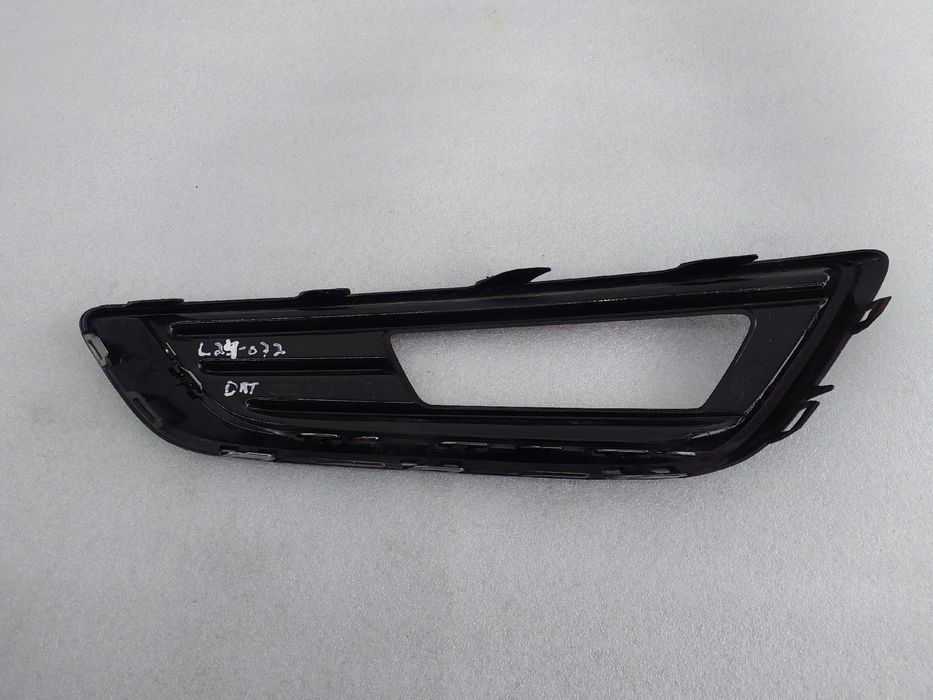 Aro / Mascara Farol Nevoeiro FORD Focus III