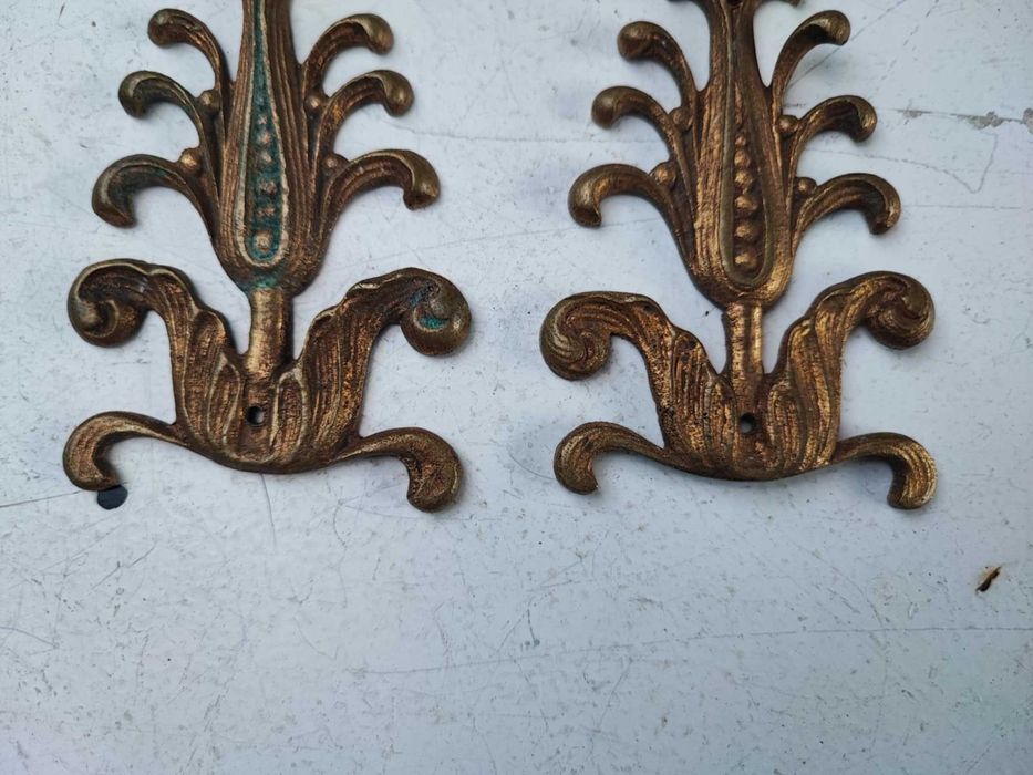 Przedwojenna mosiężna aplikacja,do mebel,zegar,lampa,cena za 1 szt.