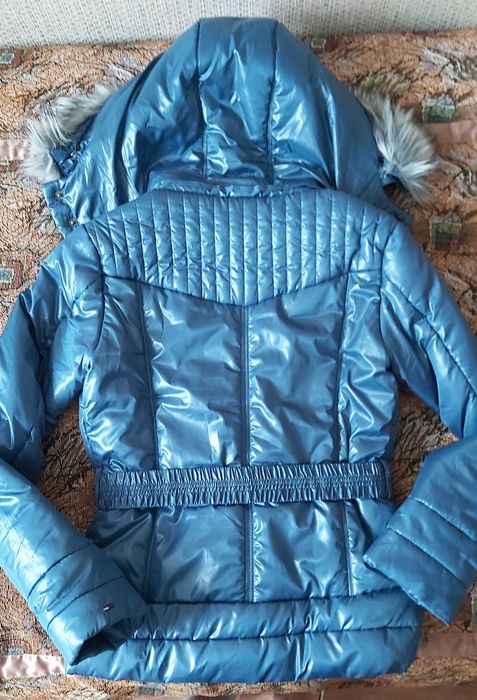 Женская куртка еврозима 46р .HILFIGER