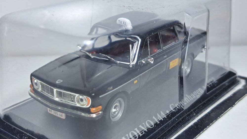 Volvo 144 taxi de copenhaga 1972 1:43