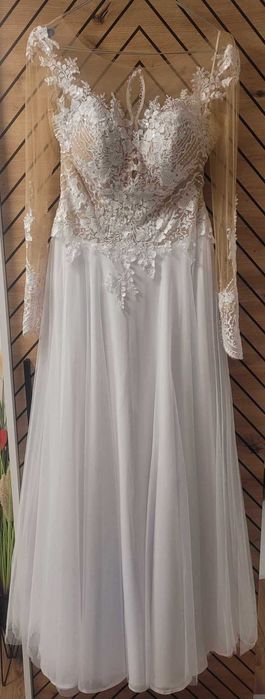Suknia ślubna 36/S z długim rękawem plus dodatki