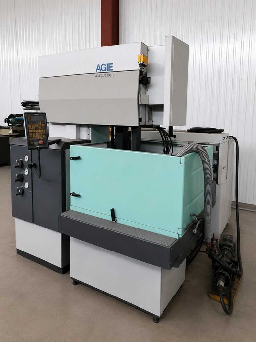 Sodick Mold Maker 3 — прошивний верстат з автозміною електродів