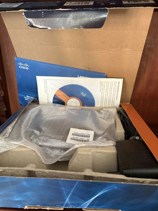 Linksys WRT160N Wireless Router – Wi-Fi N up to 300 Mbps64564064495618121