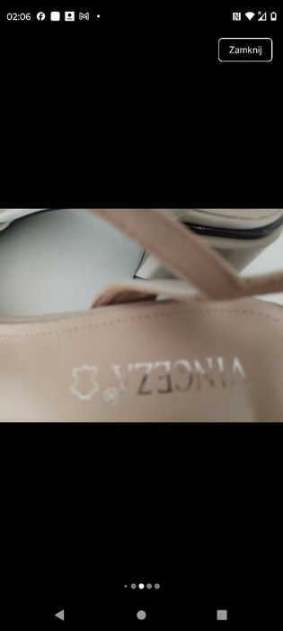 Sandały na lakierowanym słupku i ozdobą -Vinceza