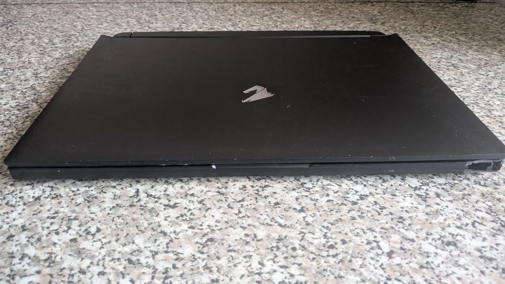 Gigabyte AORUS 15G YC i7 10750H GTX 1660Ti 6Gb