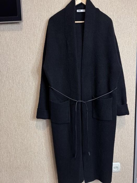 пальто з карманами і шкіряним пояском з вовни zara , 80% вовна