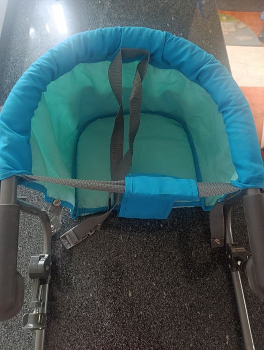 Cadeira de bebe para mesa