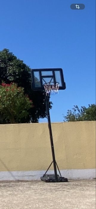 Tabela de basquetebol portátil