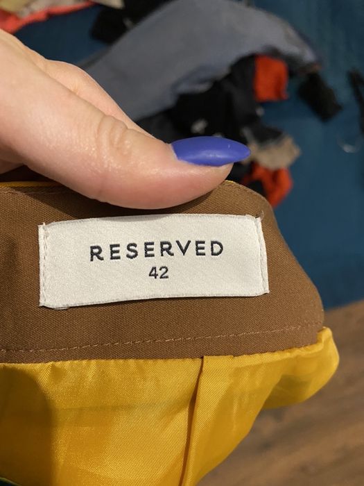Żółta spódniczka Reserved