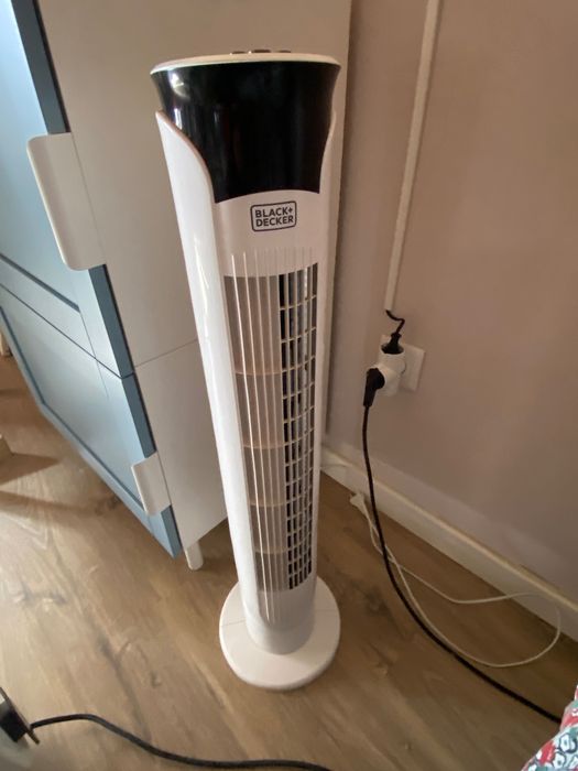 Coluna de Ar BLACK & DECKER BXEFT47E