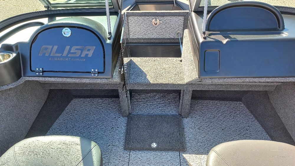 Човен алюмінієвий ALISA 520