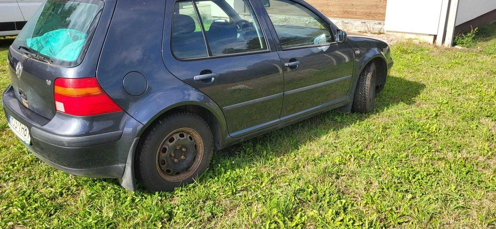 VW GOLF 2001 1.6 Benzyna