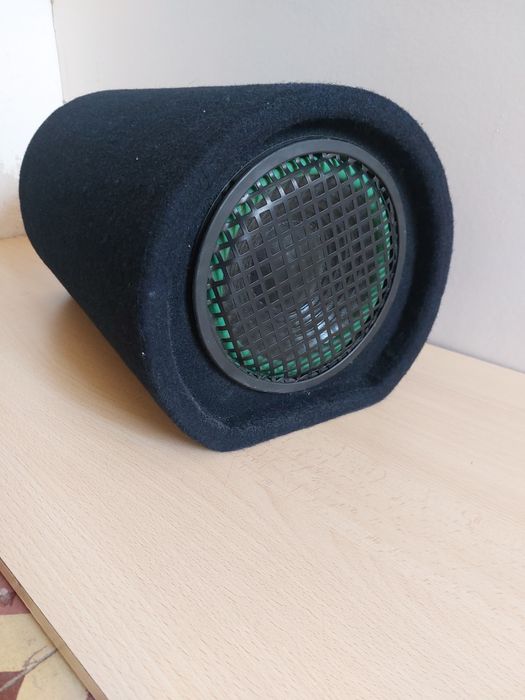 Subwofer automotivo 600W Bass tube
