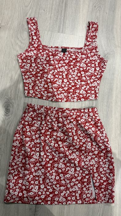 Костюм літній топ юбка спідниця