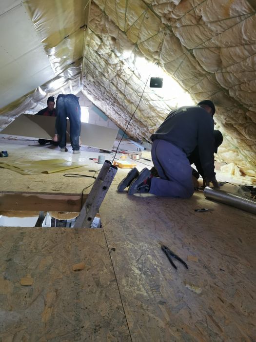 budowa domów pod klucz remonty adaptacje elewacje dachy ogrody koparka