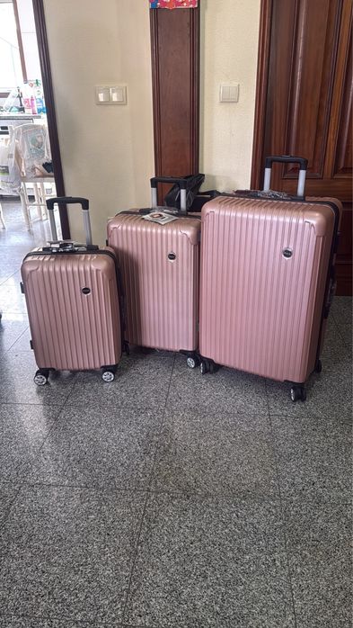 Conjunto de 3 malas de viagem