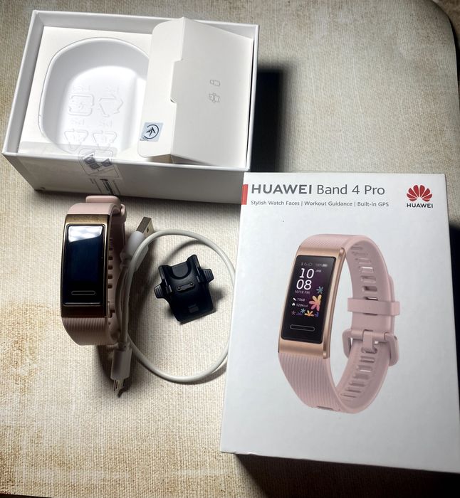 `Huawei Band 4 Pro Smartband damski - elegancja i technologia w jednym
