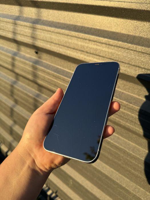 Продам iPhone 12 Pro Max 256GB Silver