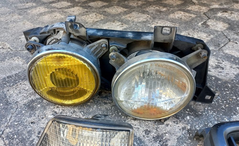 Bmw 735iL E32 Óticas Dianteiras com Piscas e Grelha
