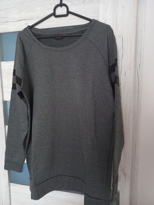 Bluza ze wstawkami ze skóry