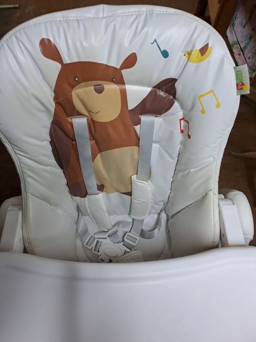 Дитяче крісло для годування