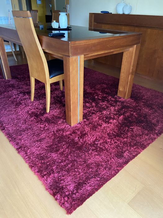 Tapete de sala roxo