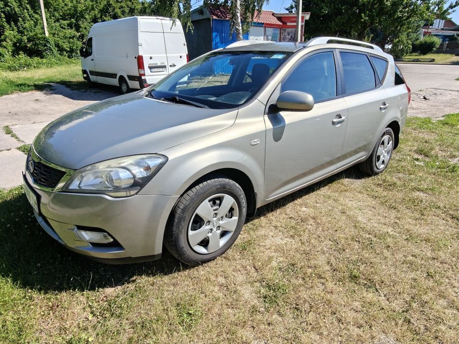 Kia Ceed 1.6d автомат