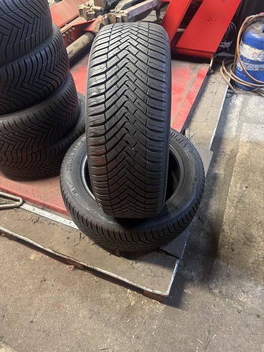 215/55r17 Contienental 21 rok wielosezon 2szt