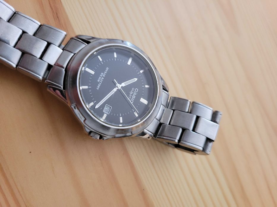Casio zegarek z bransoletą