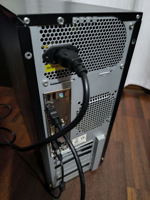 Computador torre i5 quad Core