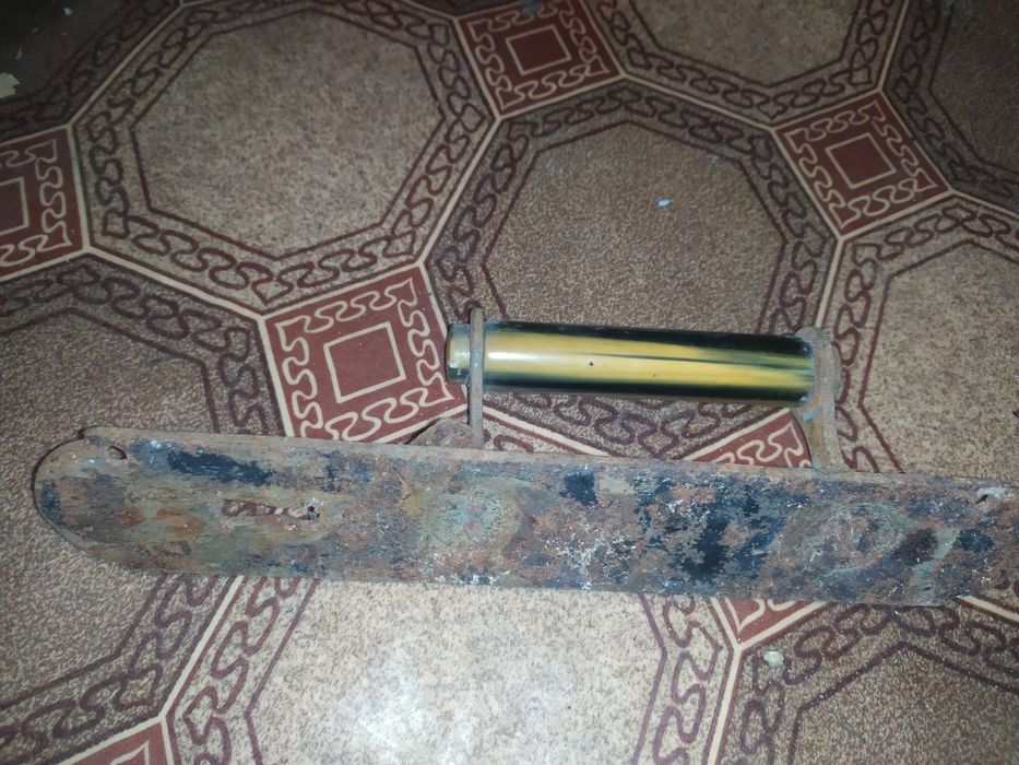 Ручки бакелітові.