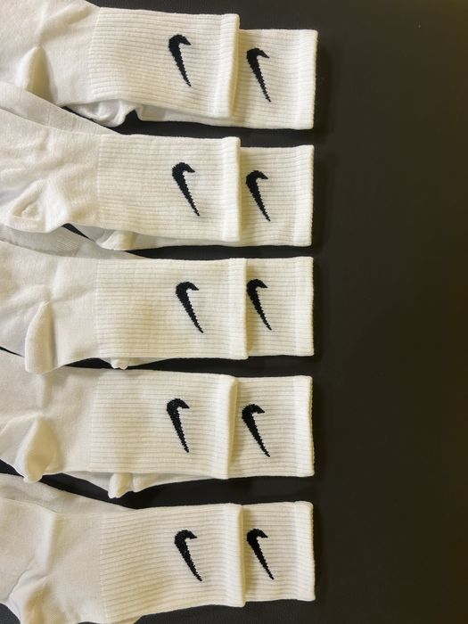 Skarpetki Nike białe – 5 par – rozmiar 44 – nowe