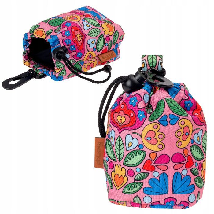 materiałowa saszetka na smakołyki smaki dla psa w serduszka