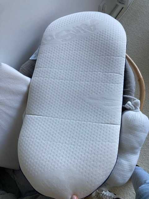 Alcofa de casa para bebé