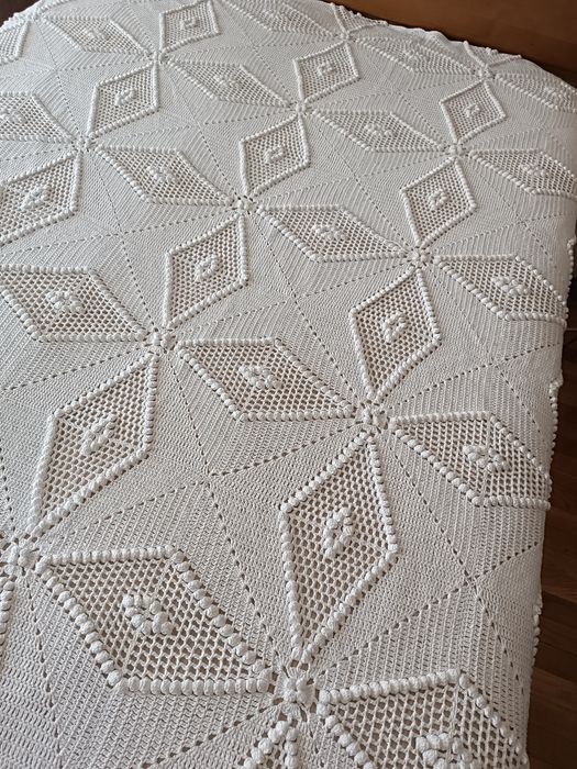 Colcha Crochê Vintage. 190*190 cm