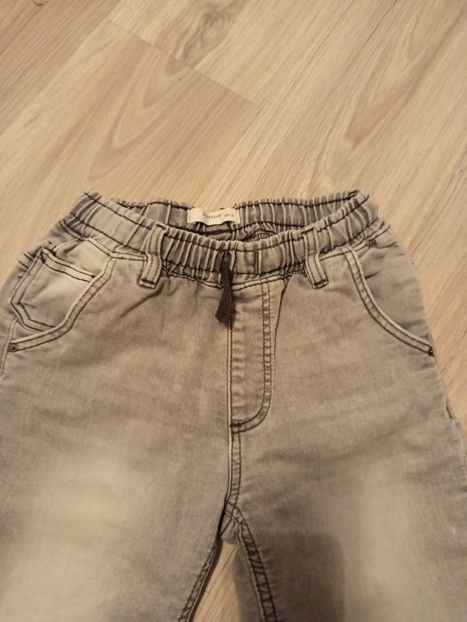 Spodenki dziecięce rozmiar 128 Reserved