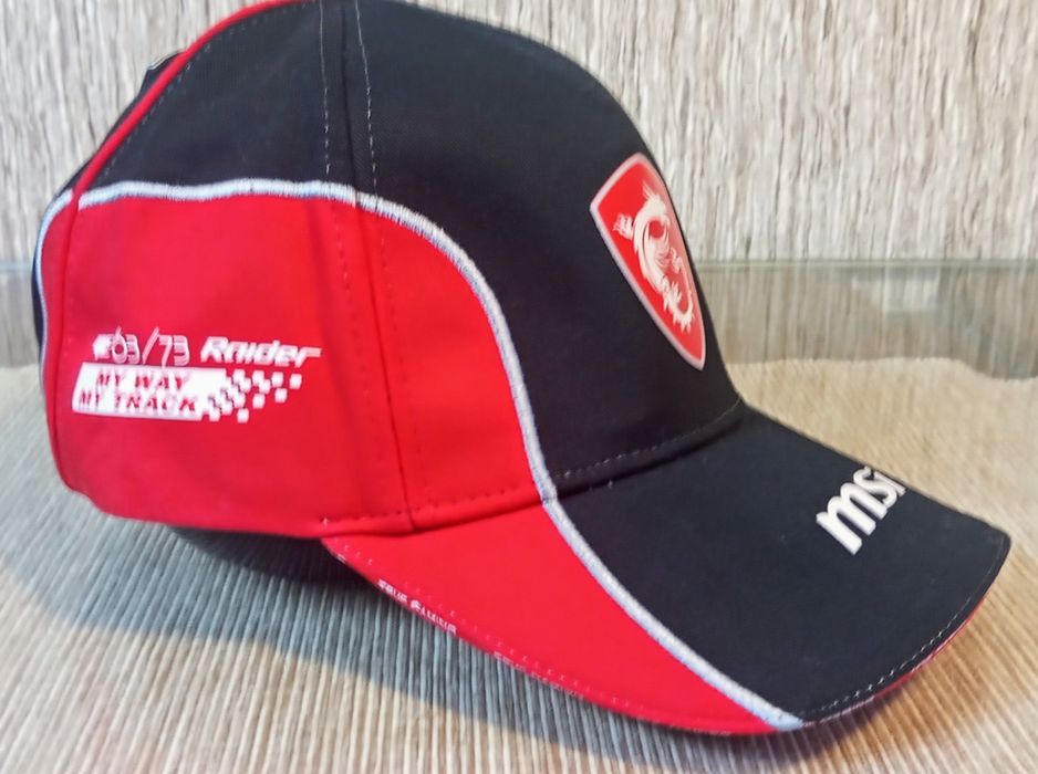 Nowa oryginalna gamingowa bejsbolówka MSi Master Game Arena