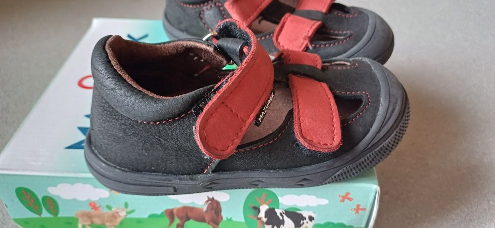 Buty niemowlęce firmy Mazurek rozm 22 nowe  półbuty sandały