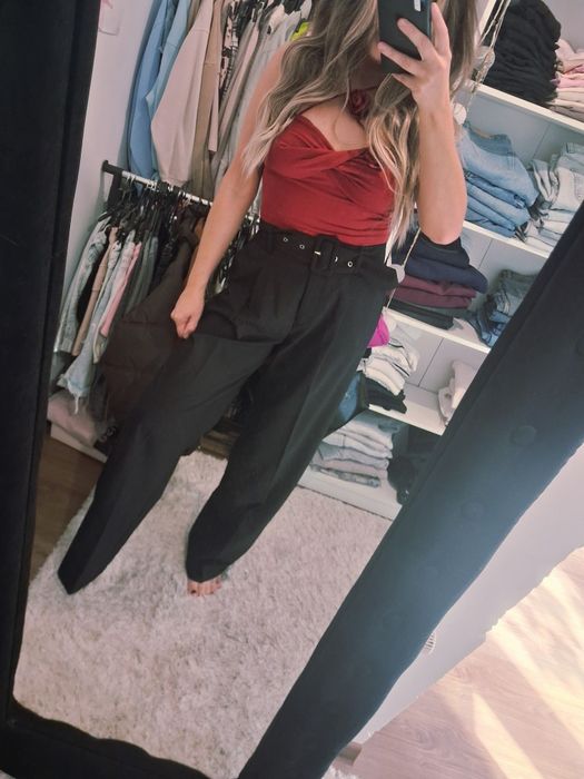 Cropp top kwiaty róże 3 d bordowy top