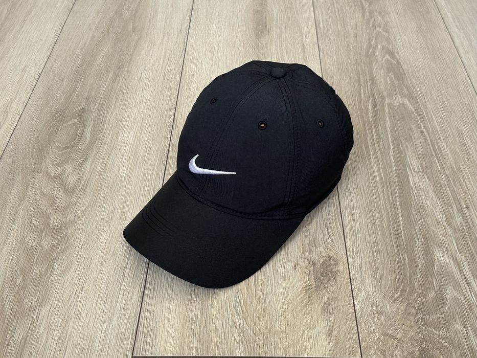 Кепка чорна Nike Golf